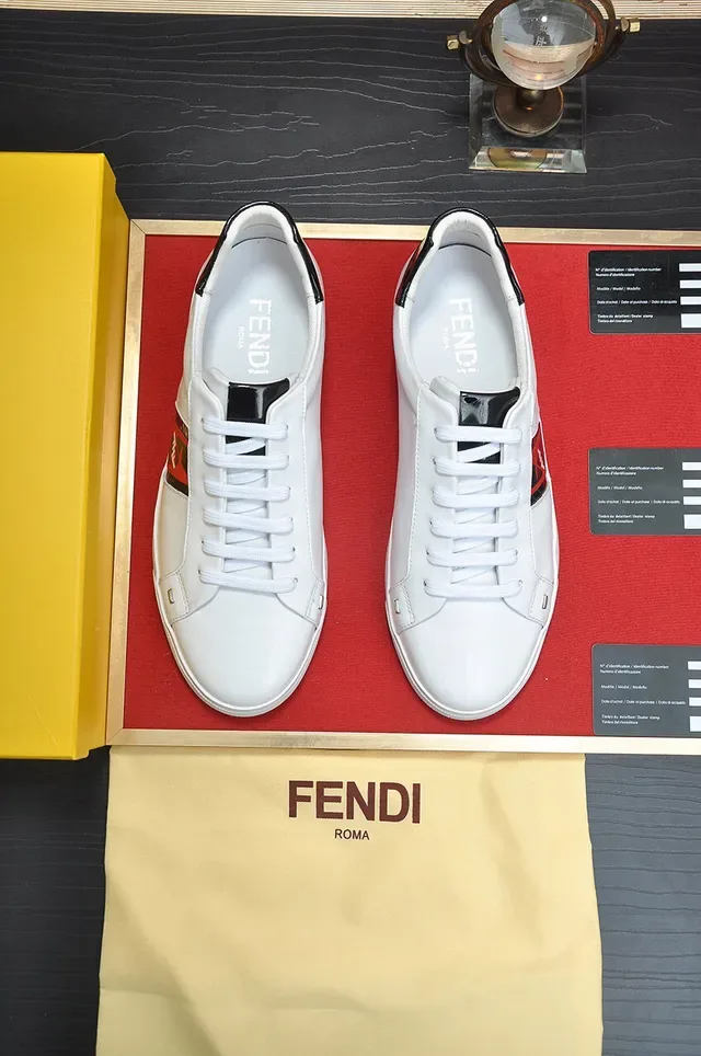 Fendi FF Stripe blanc et rouge noir chaussures lifestyle 2