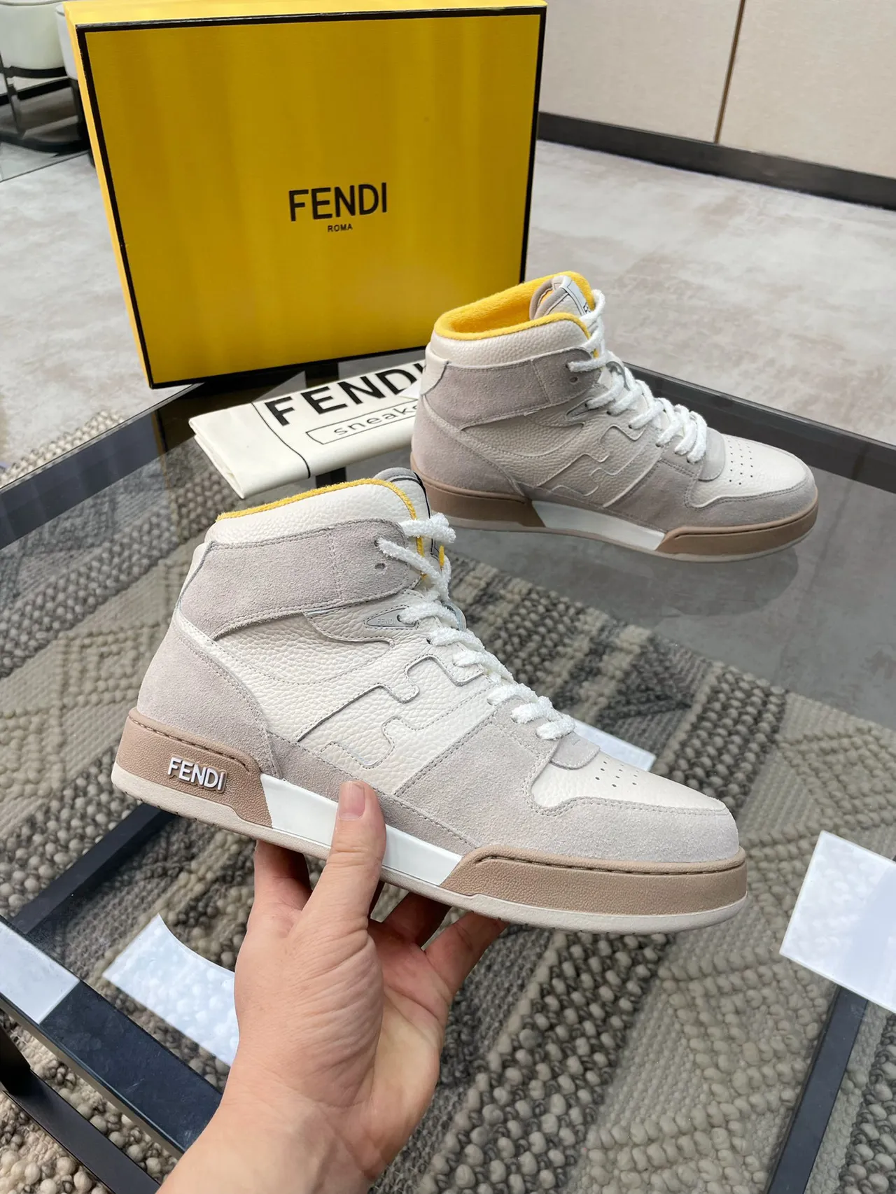 Fendi First Chaussures lifestyle gris-jaune à tige haute en matériau mixte 7