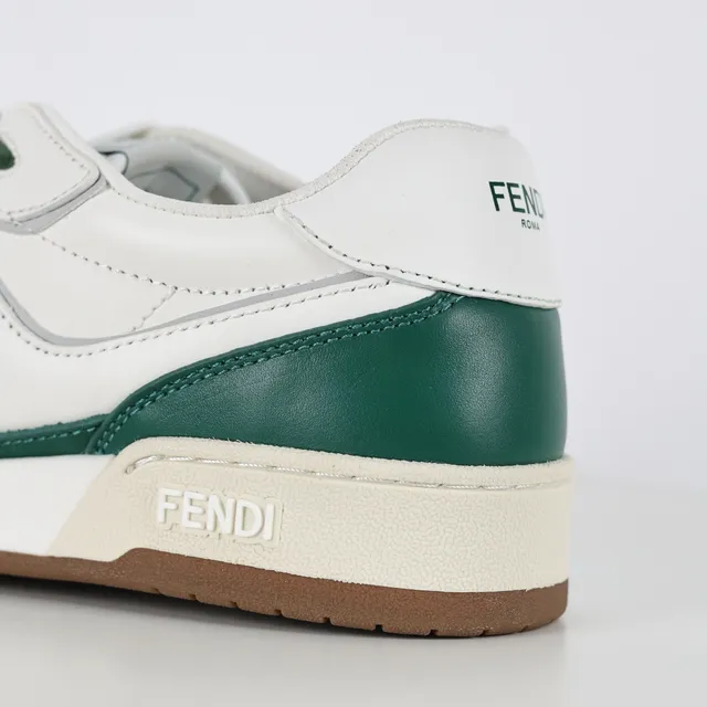 Fendi First White Green tênis lifestyle com painéis de couro low-top 4