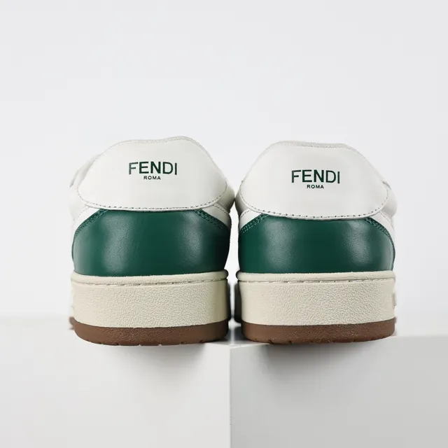 Fendi First White Green tênis lifestyle com painéis de couro low-top 8