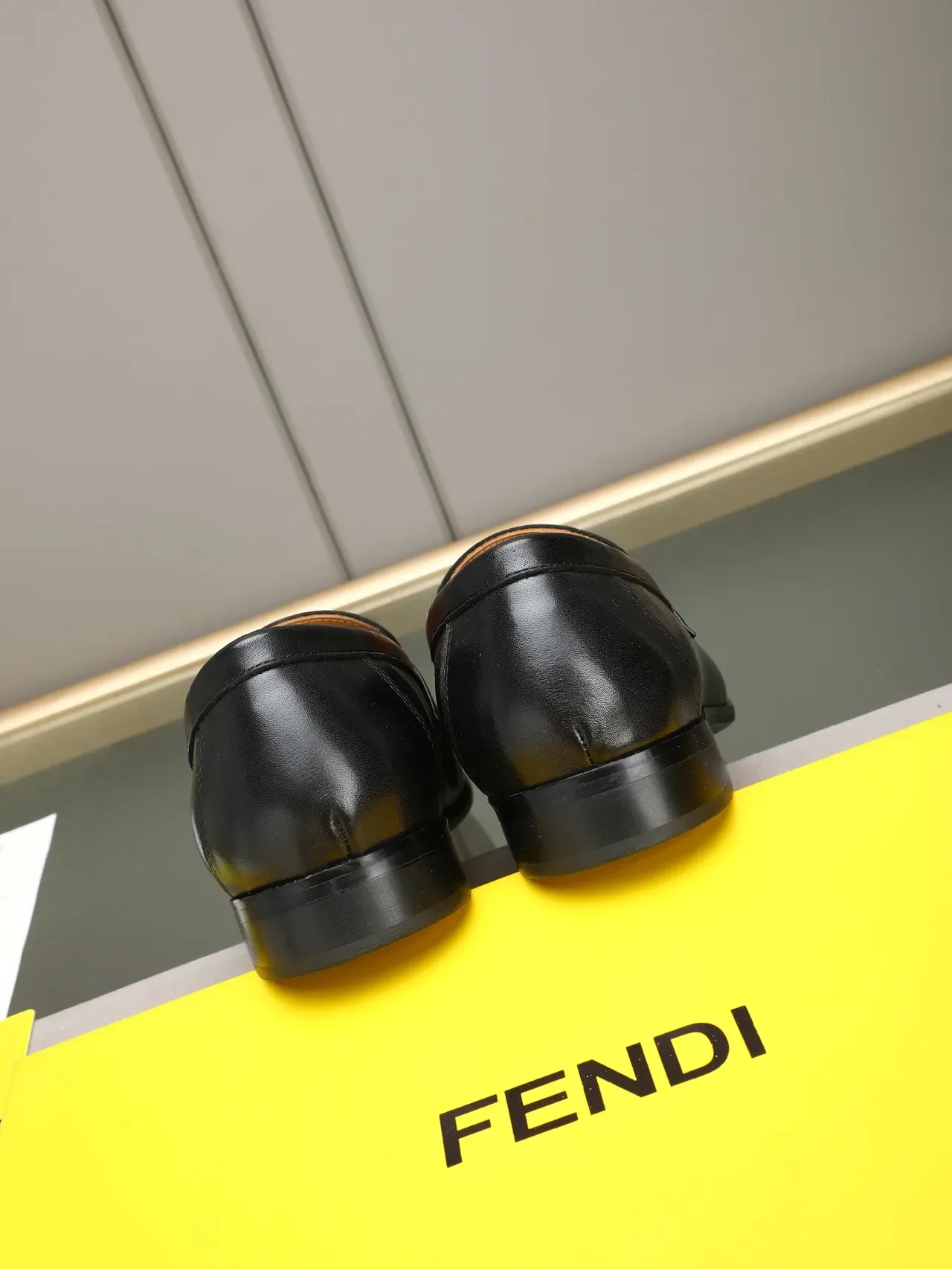 Fendi Loafer Couro Preto FF Monogram Horsebit Buckle Loafer 3