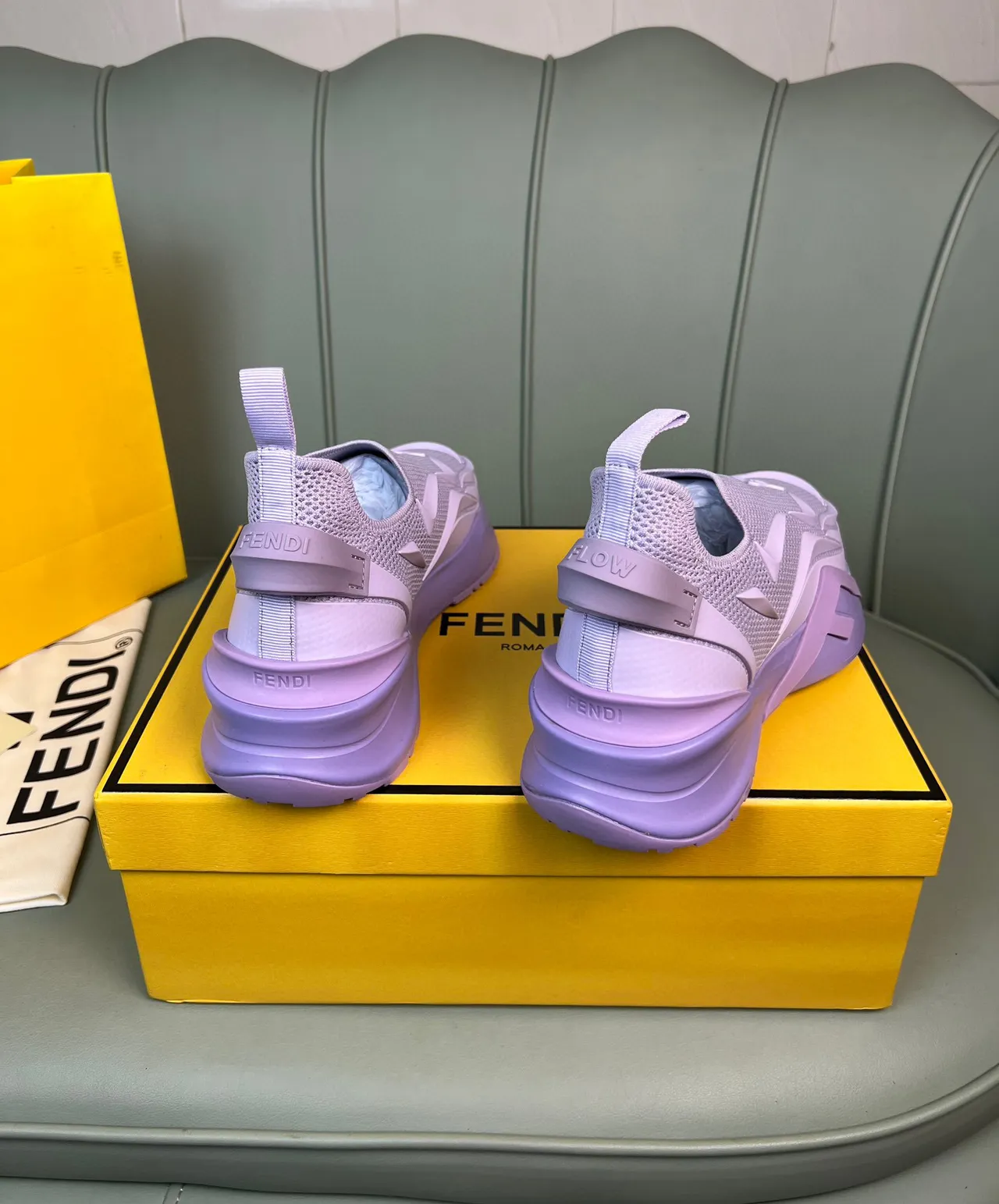 Fendi Speed Trainer Lavanda Slip-On Lifestyle Tênis 3
