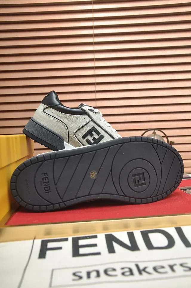 Fendi Blancs Noirs Perforés Cuir Supérieur Daim Embout Lifestyle Sneakers 7