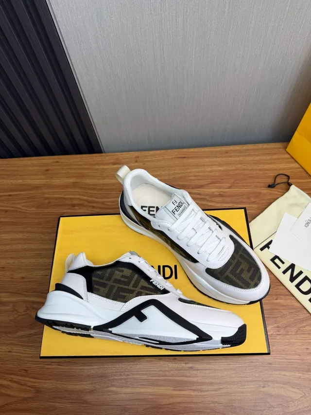 Fendi Blanc Noir Semelle Sculptée Panneaux de Textile Monogramme Sneakers Chunky 8