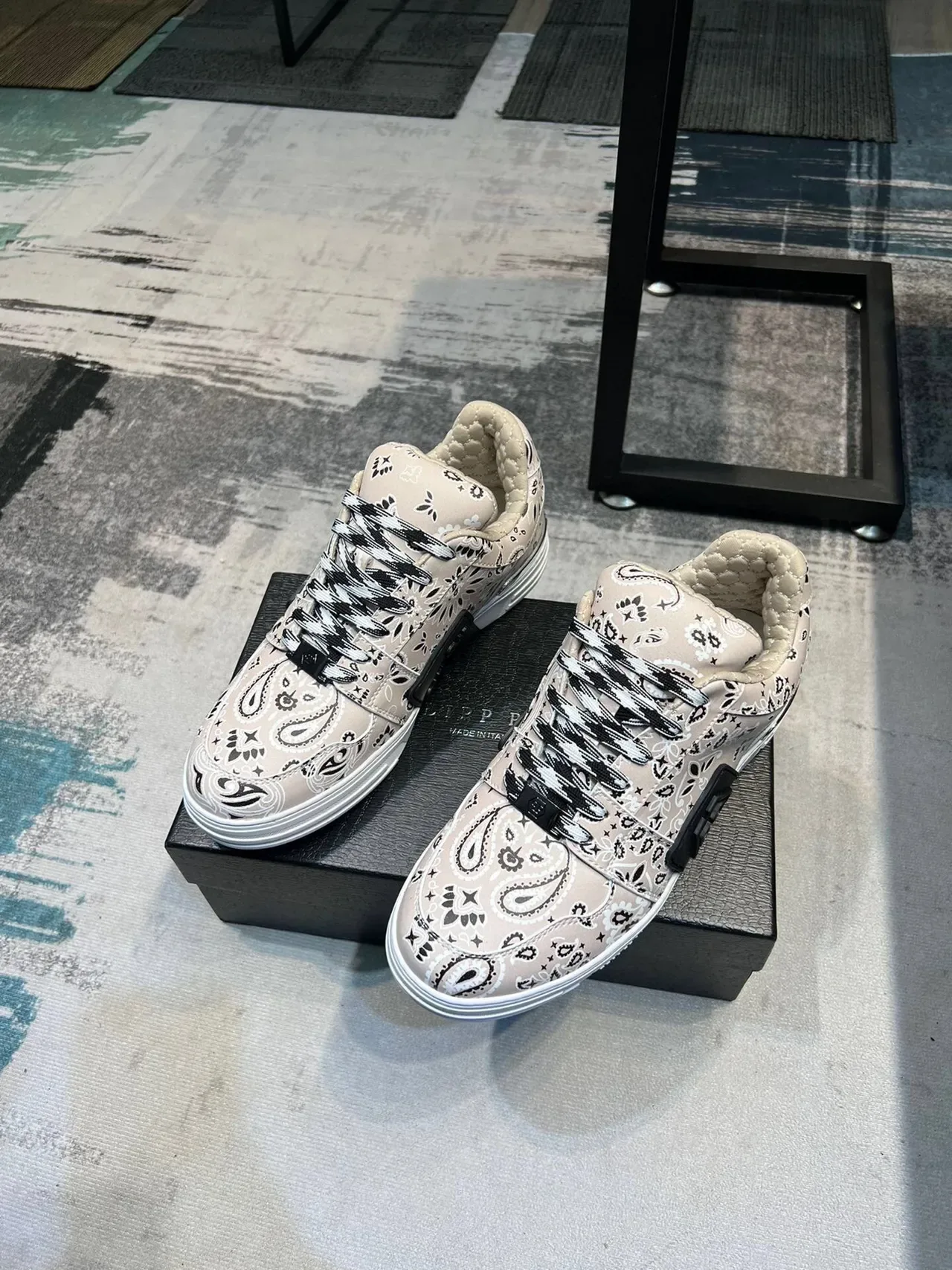 Beige Bandana-Print Quilted Collar Platform Lifestyle Sneakers 6