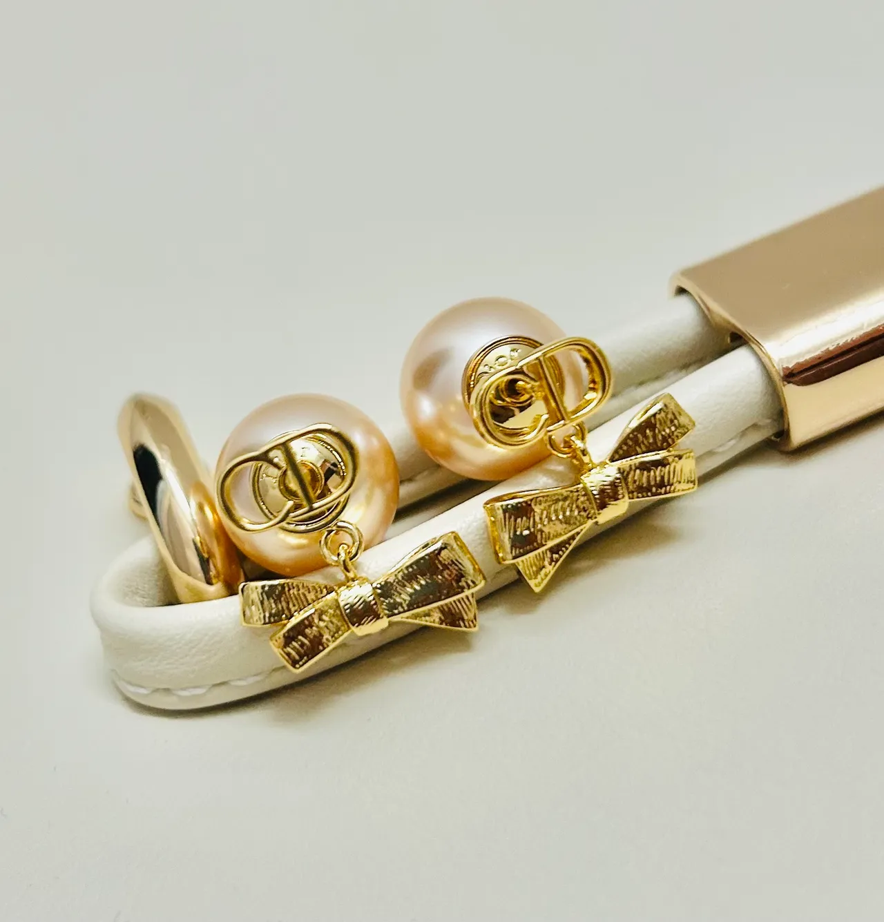 Beige Gold Pearl Stud Bow Accent Earrings 6