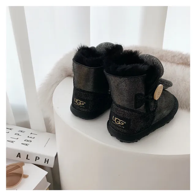 Botas de nieve beige gris forradas de peluche con charm de oso de peluche 14