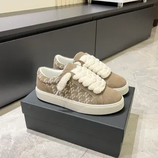 Bege Branco Suede Superior Plush Fechamento de Alça com Nó Calçado Lifestyle Sneakers