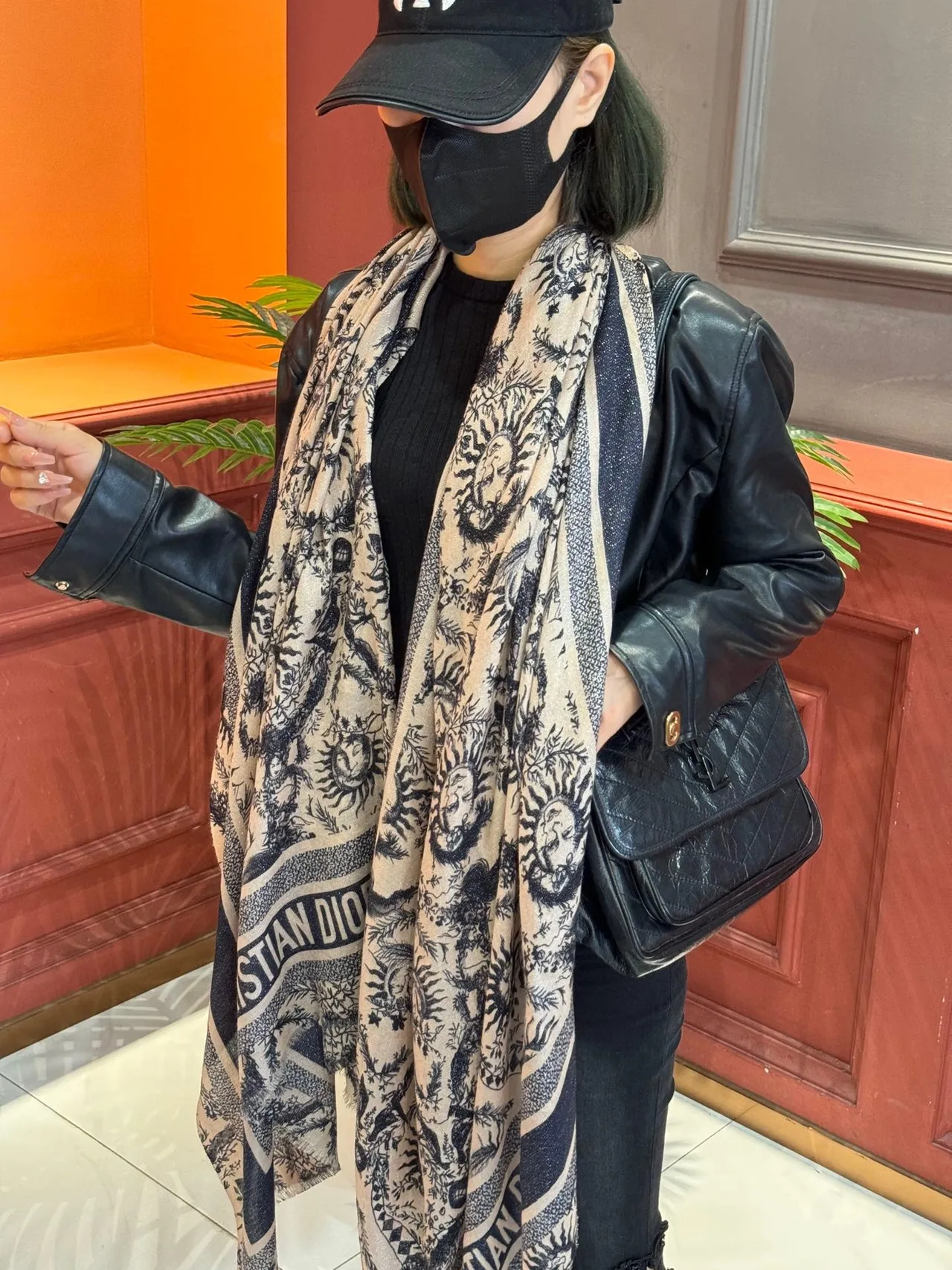 Black and Beige Sun Motif Glitter-Border Shawl 2