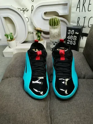 Black and Cyan Sculpted Midsole Lifestyle Sneakers 10