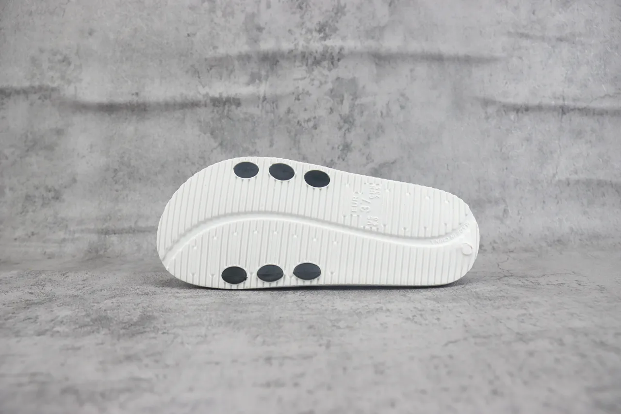 Black and White Molded Sole Slide Slipper 6