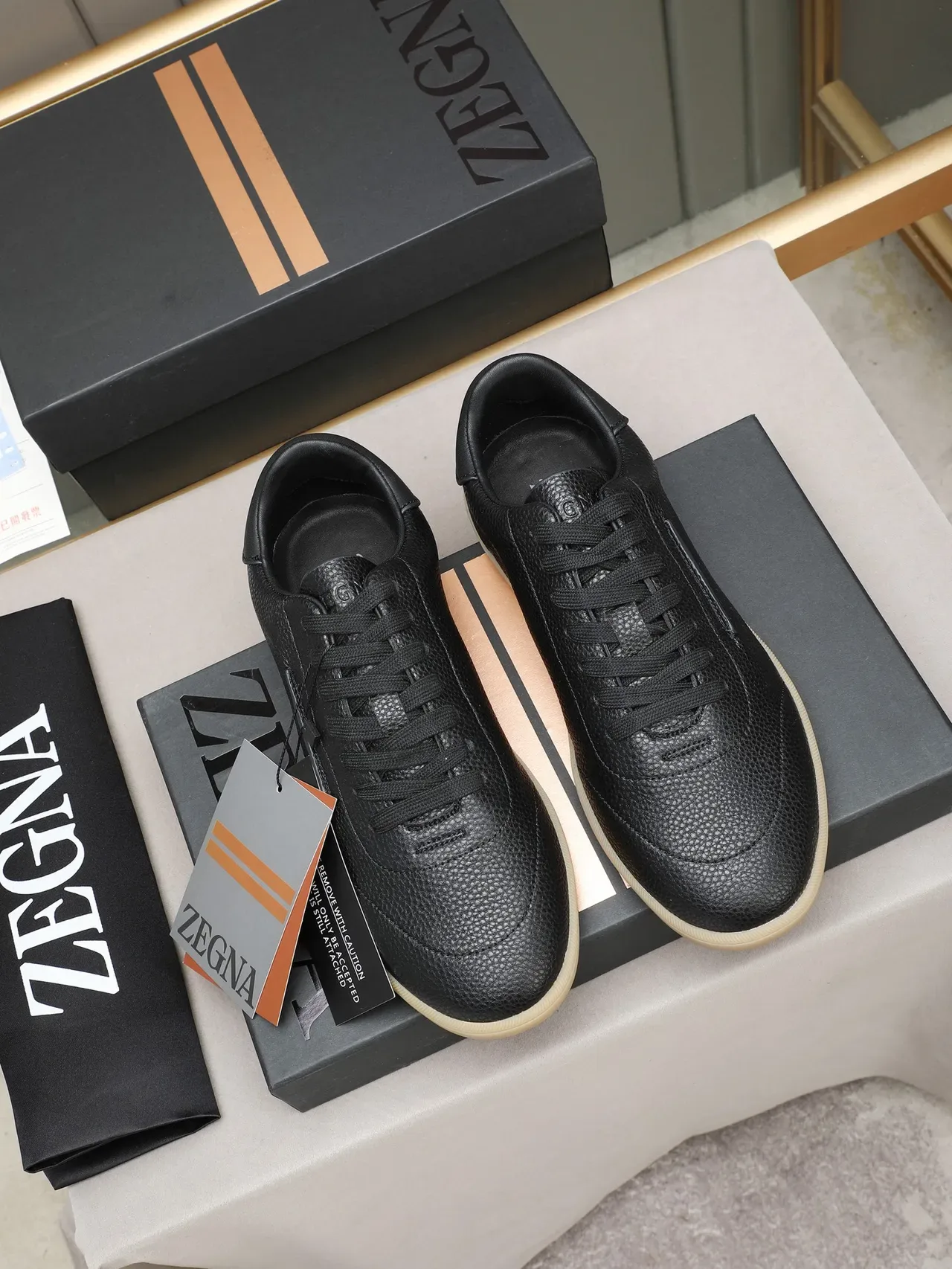 Black Beige Pebbled Texture Gum Sole Sneakers 2