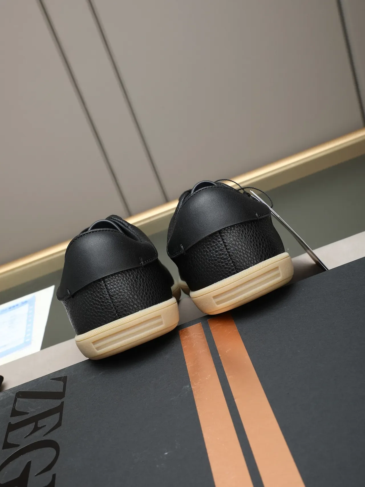 Black Beige Pebbled Texture Gum Sole Sneakers 3