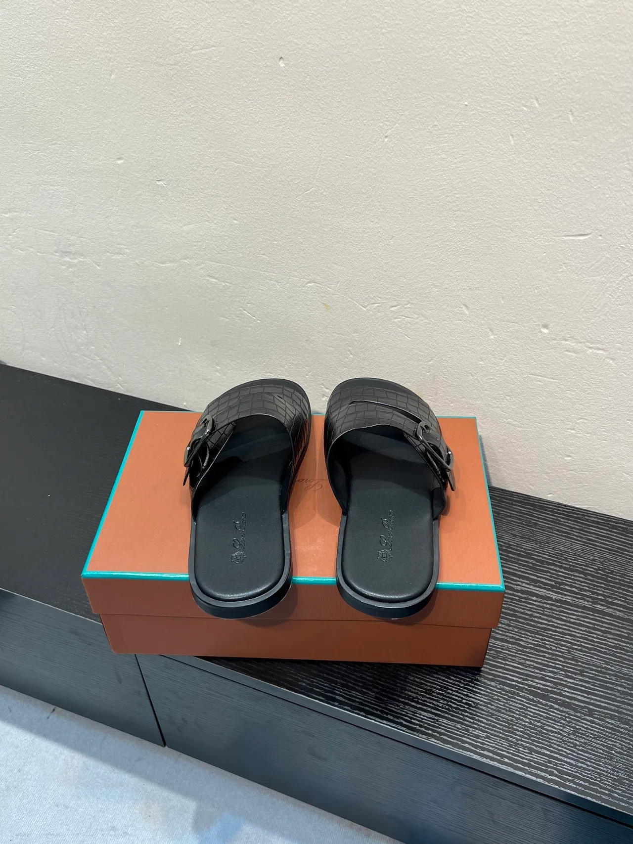 Black Crocodile-Embossed Double-Strap Buckle Slipper 6