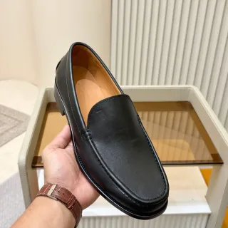 黑色皮革 Moc-Toe 一脚蹬乐福鞋