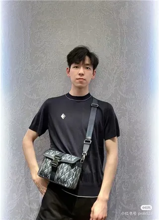 Black Structured Leather-Effect Adjustable Webbing Strap Messenger Bag 10