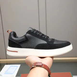 Tênis Lifestyle de Couro Suede Preto e Pebbled de Baixo