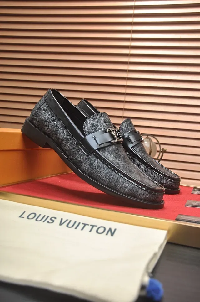 Black Textured Leather Bit Strap Loafer 8