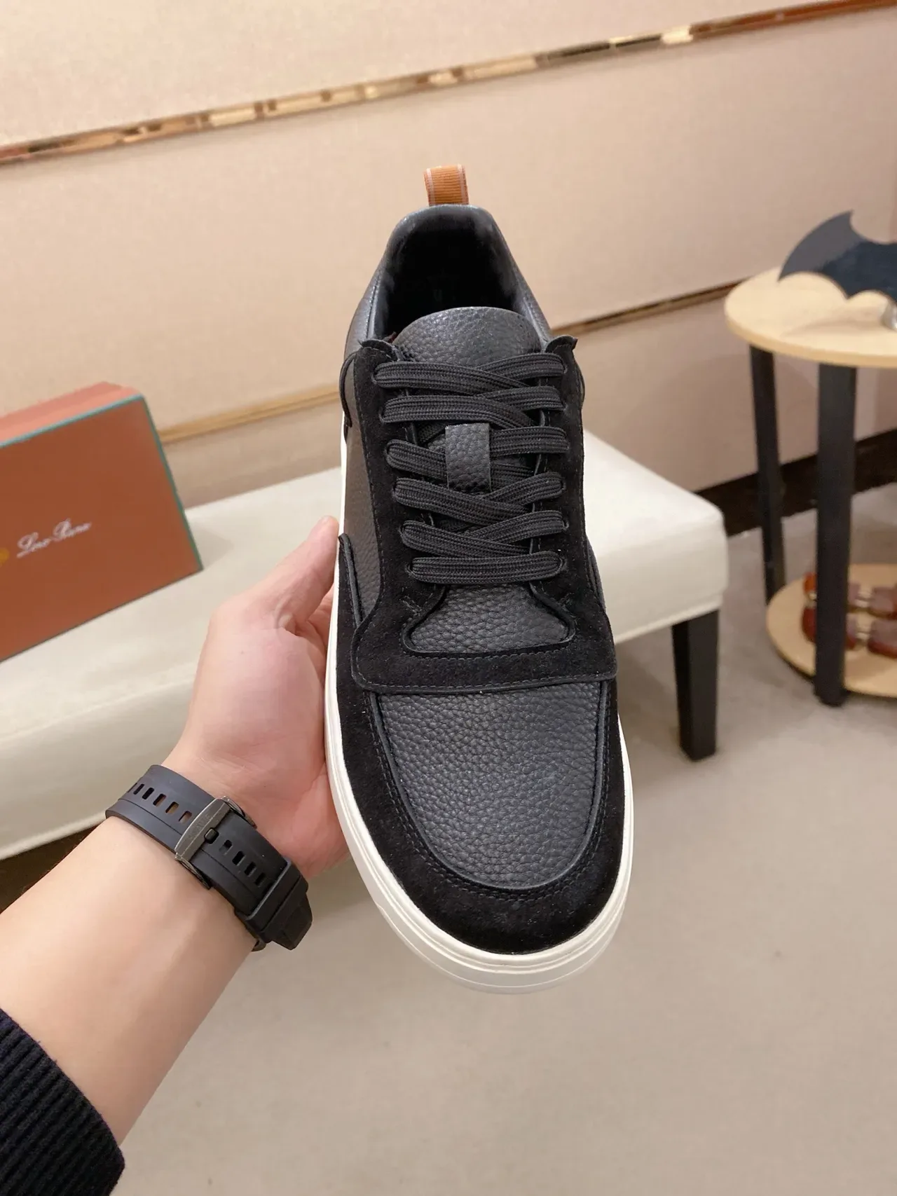 Black White Low-Top Mixed-Material Upper Sneakers 6