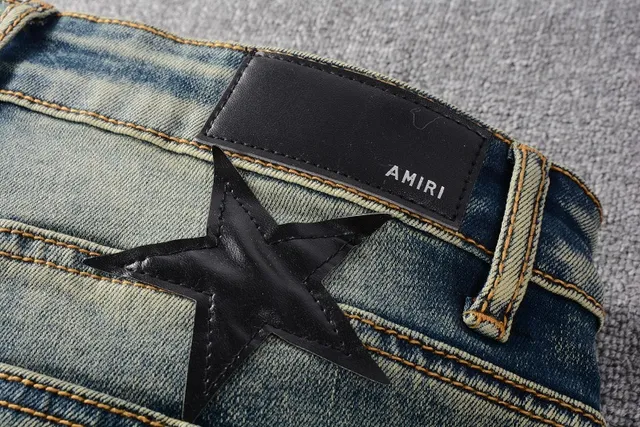 Blue Black Distressed Light-Wash Denim 3D Star Appliqué Pattern Jeans 11