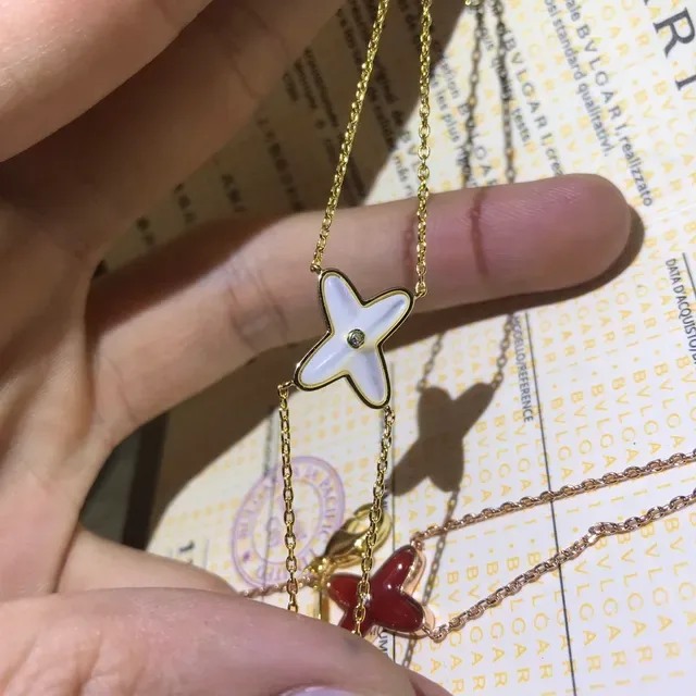 Collier Pendentif Étoile Emaillé Bleu Vert avec Pierre Pavée Centrale 7