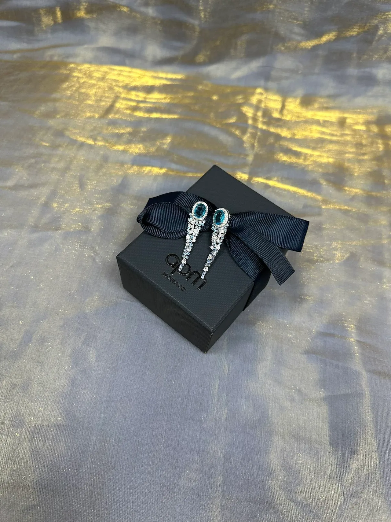 Blue Silver Oval-Cut Central Stone Halo Setting Earrings 6