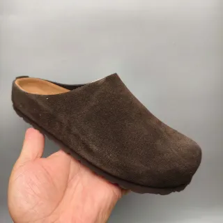 भूरी सूड ओपन बैक स्लिपर