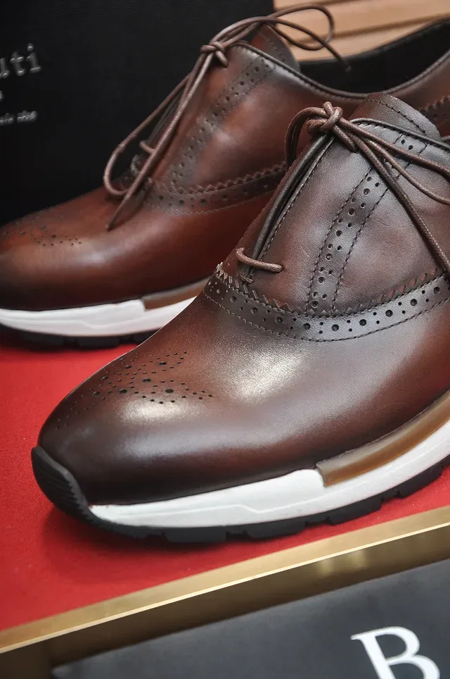 Brown White Detailing Modern Layered Sole Brogue 2