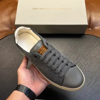 Brunello Cucinelli Tênis Lifestyle Cinza de Camurça e Couro Low-Top