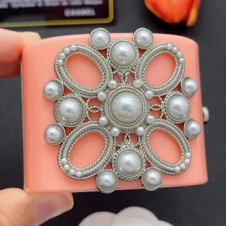 Coral Pearl-Embellished Filigree Clasp Clutch