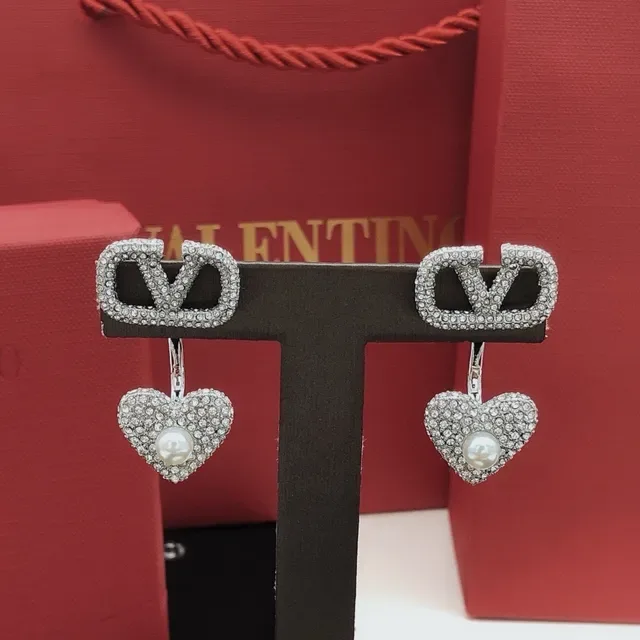 Crystal-Pavé Heart and Pearl Drop Earrings 3