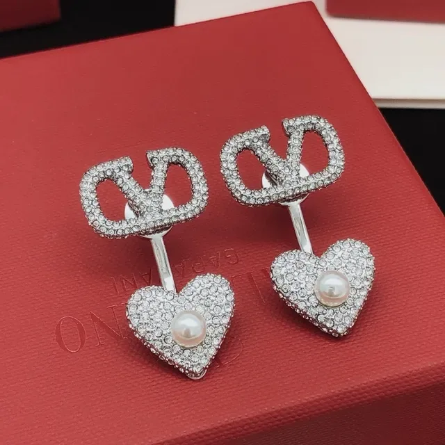 Crystal-Pavé Heart and Pearl Drop Earrings 4