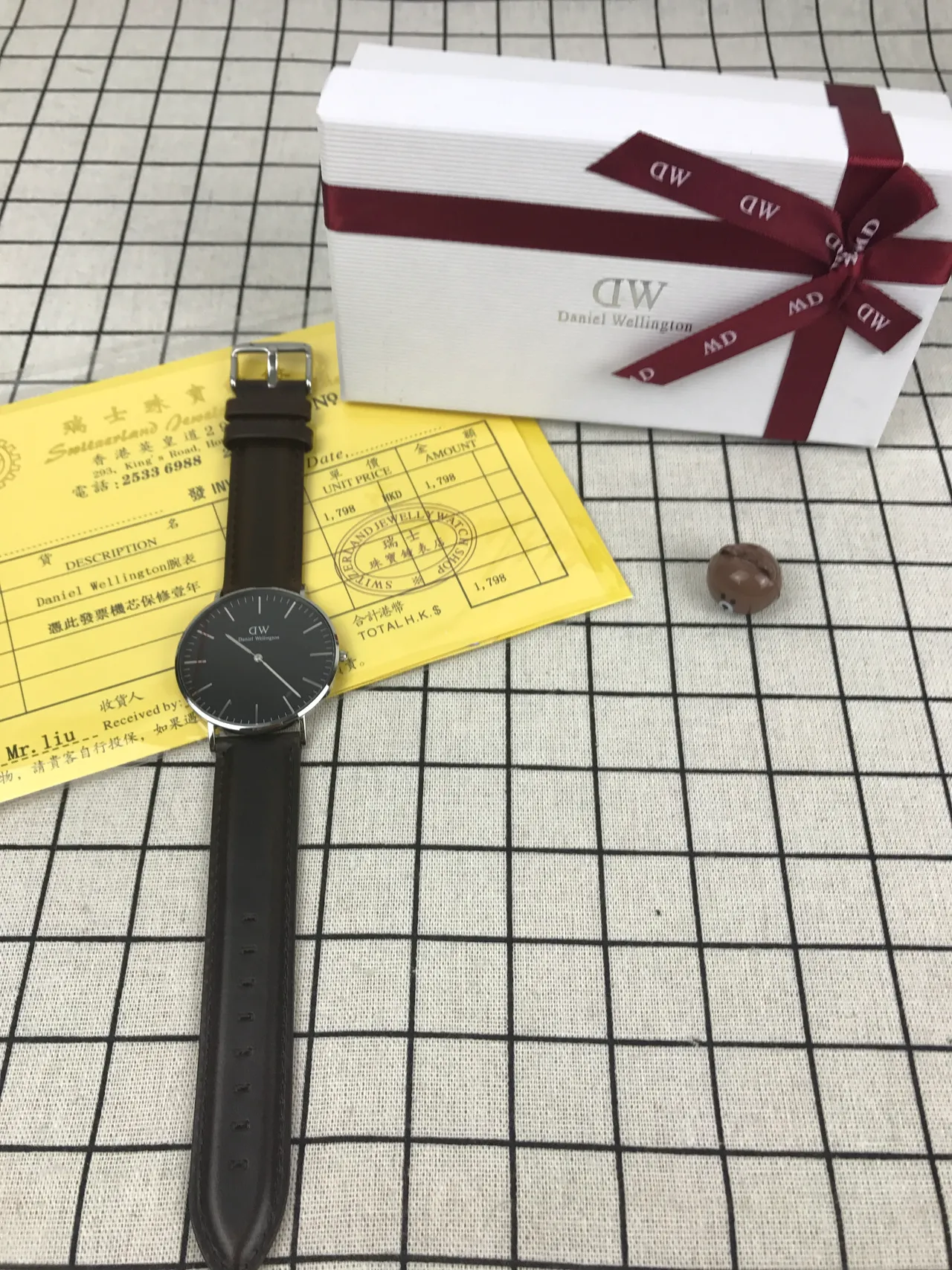 Daniel Wellington Montre Classique Minimaliste Cadran Noir Bracelet Cuir Marron Quartz 2