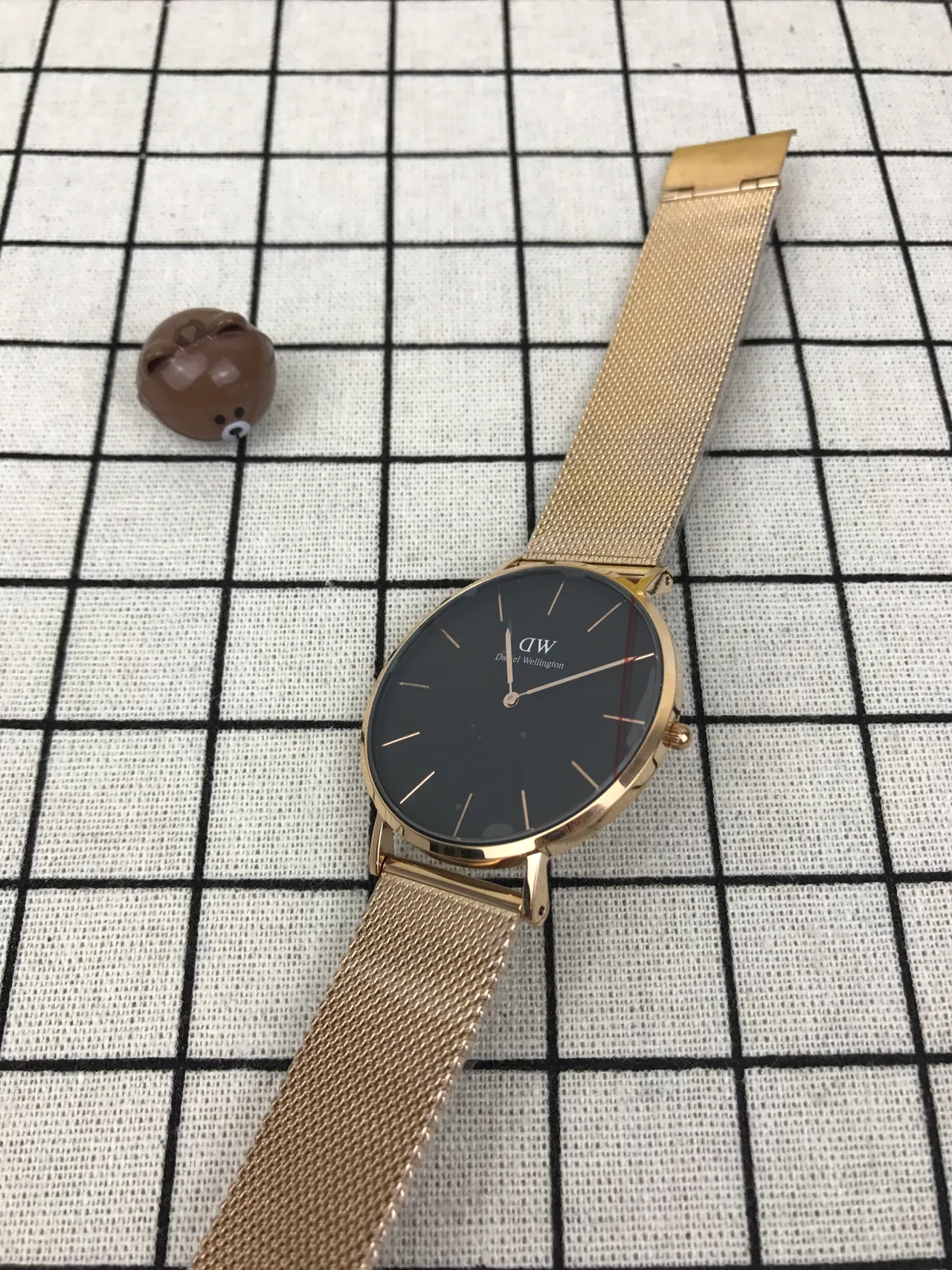 Daniel Wellington Gold Black Minimalist Mesh Quartz Watch 3