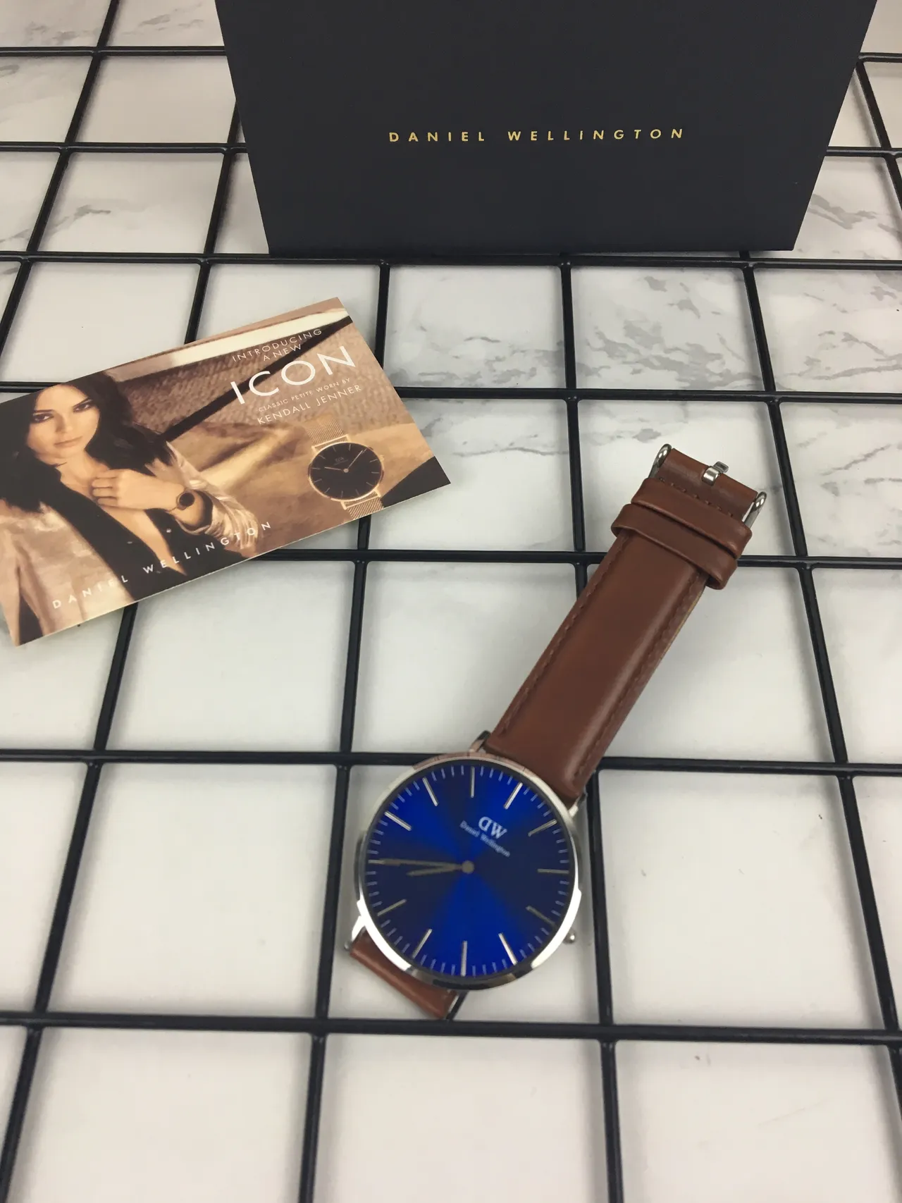 Daniel Wellington Icon Blue Dial Brown Leather Strap Quartz Watch 2