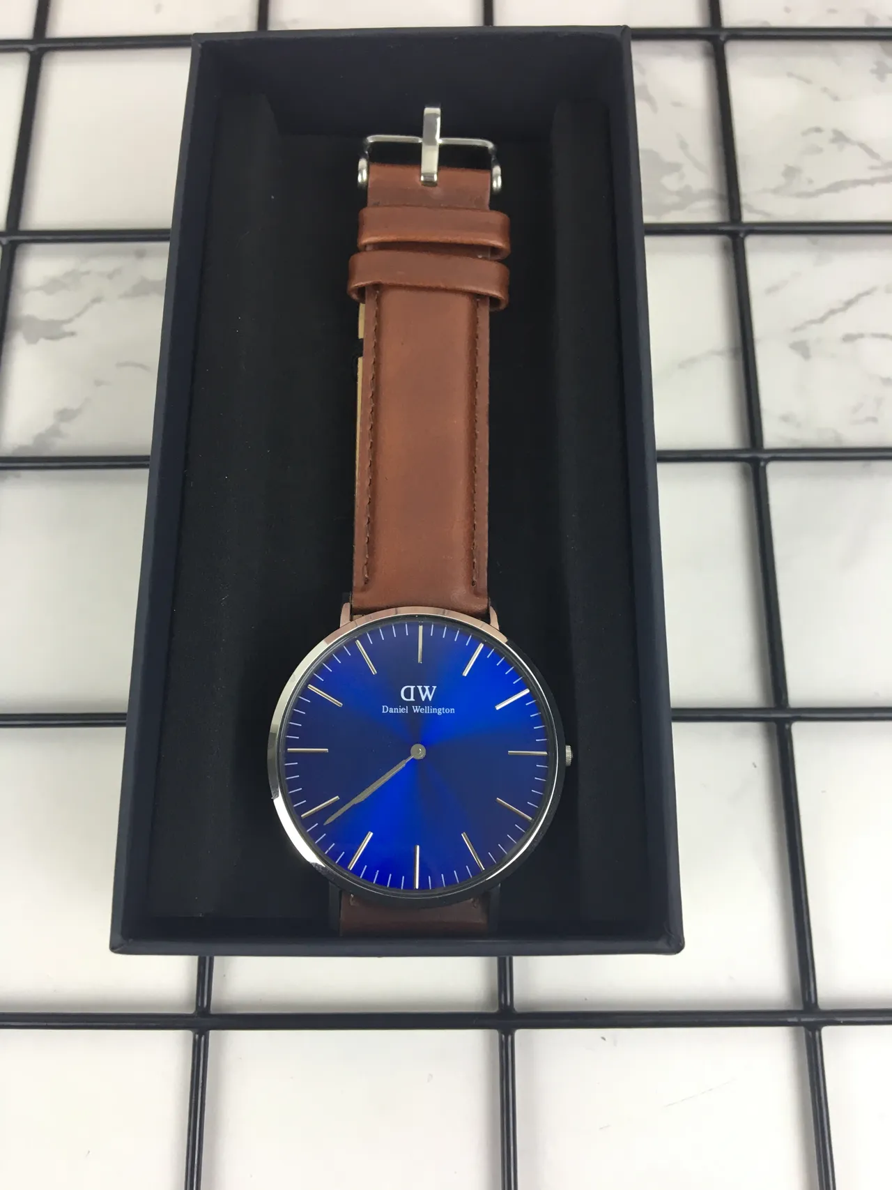 Daniel Wellington Icon Blue Dial Brown Leather Strap Quartz Watch 3