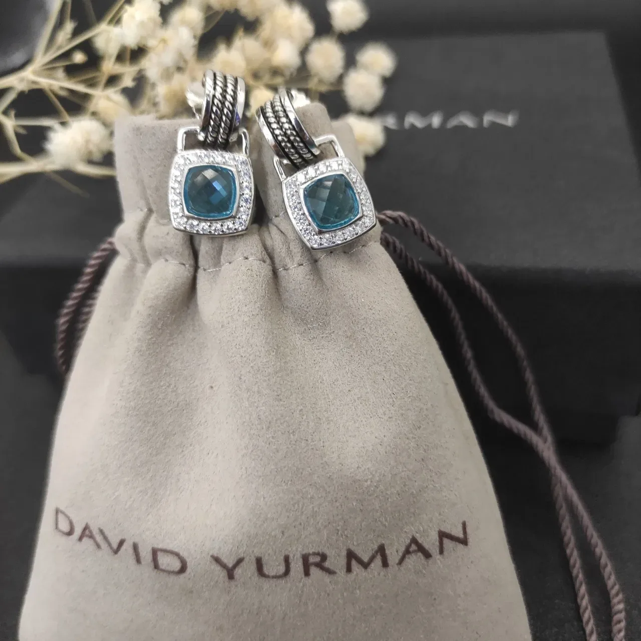 David Yurman Albion Silver Beige Hinged Square Hoop Cushion-Cut Central Stone Earrings 8