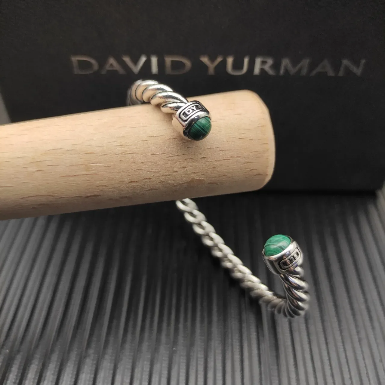 David Yurman Silver Green Twisted Cable Malachite End Caps Bracelet 8