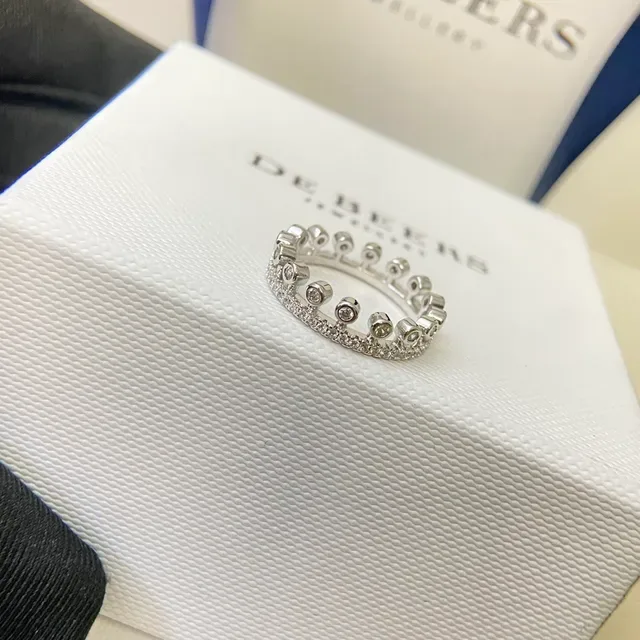 De Beers Silver Gold Pavé Band Bezel-Set Round Diamonds Ring 4