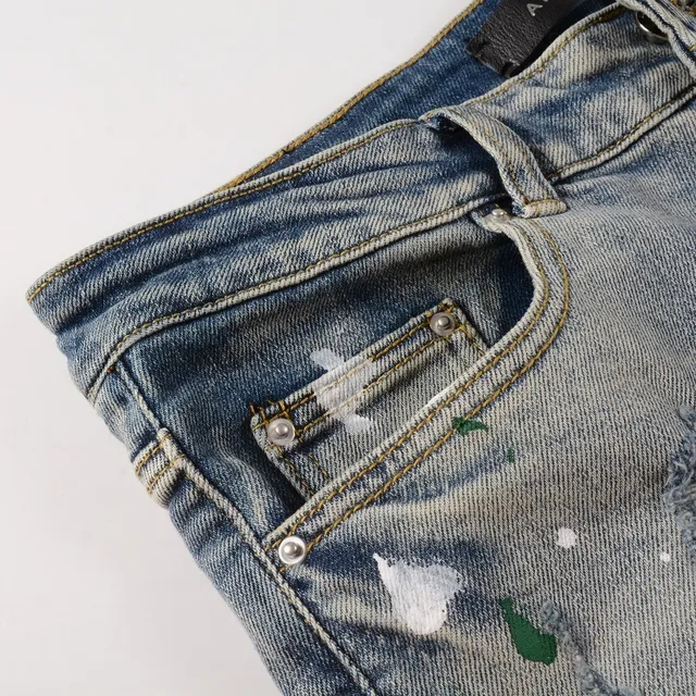 Distressed Paint-Splattered Slim-Fit Light Wash Jeans 15