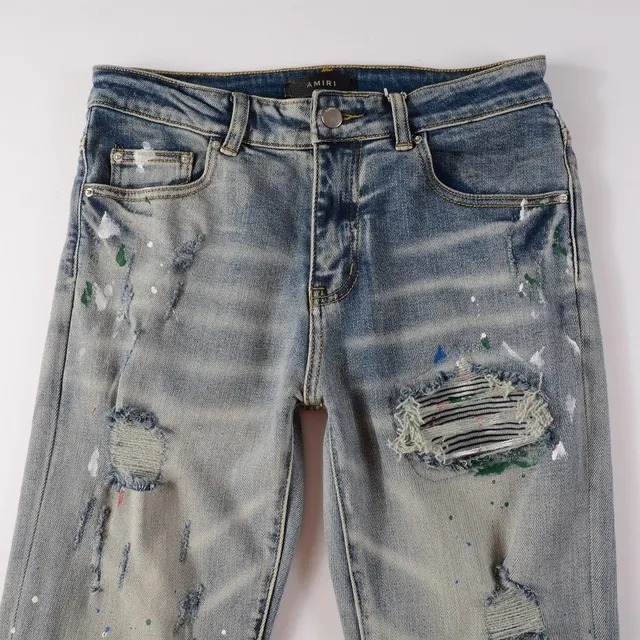 Distressed Paint-Splattered Slim-Fit Light Wash Jeans 18