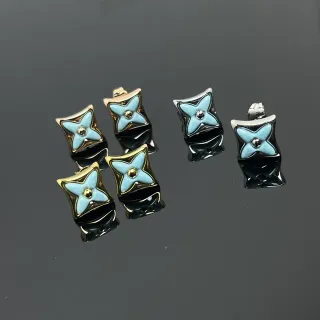 Enamel Star Motif Square Stud Earrings