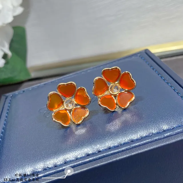 Five-Heart Floral Mother-of-Pearl Stud Earrings 4