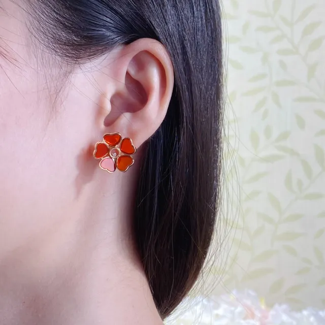 Five-Heart Floral Mother-of-Pearl Stud Earrings 8