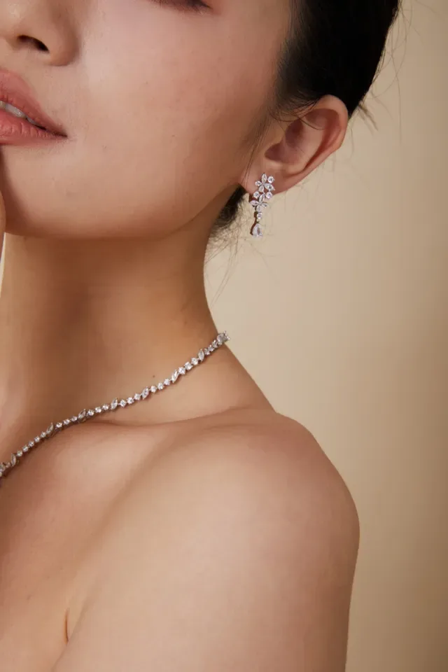 Floral Cluster Teardrop Drop Earrings 2