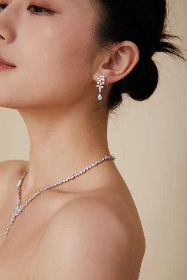 Floral Cluster Teardrop Drop Earrings 5