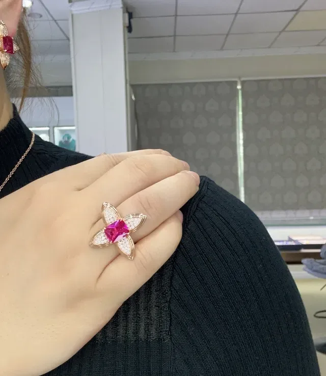 Floral Motif Pink Gemstone Pavé Diamond Ring 8