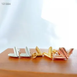 Geometric V-Shaped Metallic Stud Earrings