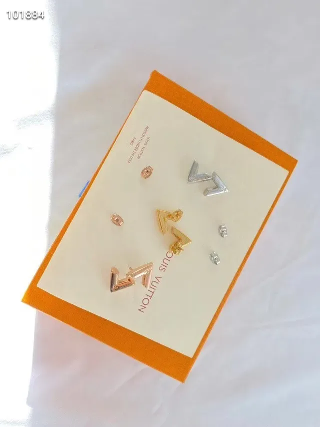 Geometric V-Shaped Metallic Stud Earrings 4