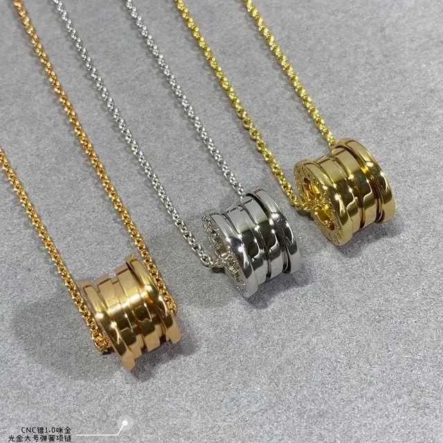 Gold Black Cylindrical Multi-Band Pendant Fine Curb-Link Chain Jewelry 8